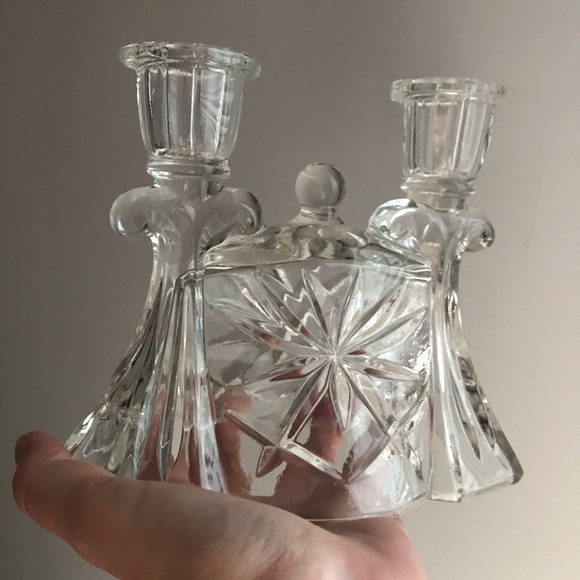 ✨🌟 Vintage Prescut Clear Double Candle Stick Holder by Anchor Hocking - Picture 2 of 10